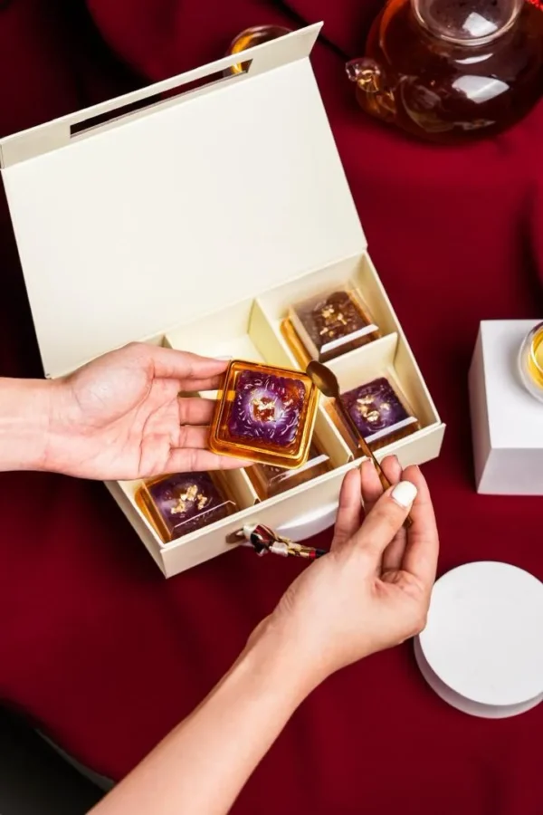 Colla-Crystal Jelly Mooncake Gift Box