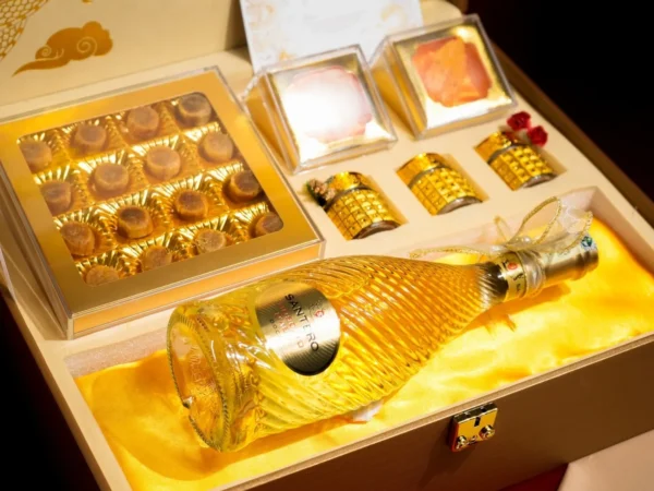 Lunarr Premier - Santero