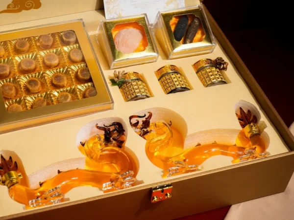 Lunarr Prestigious Twin Dragon