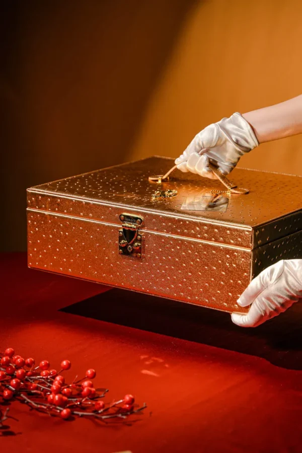 Scuderia Signature Collection: Signature