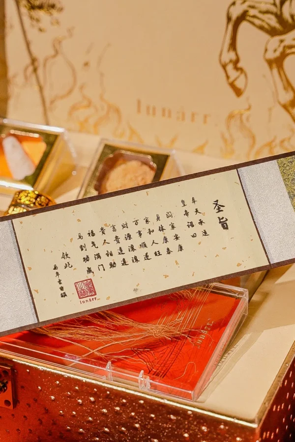 Scuderia Signature Collection: Signature