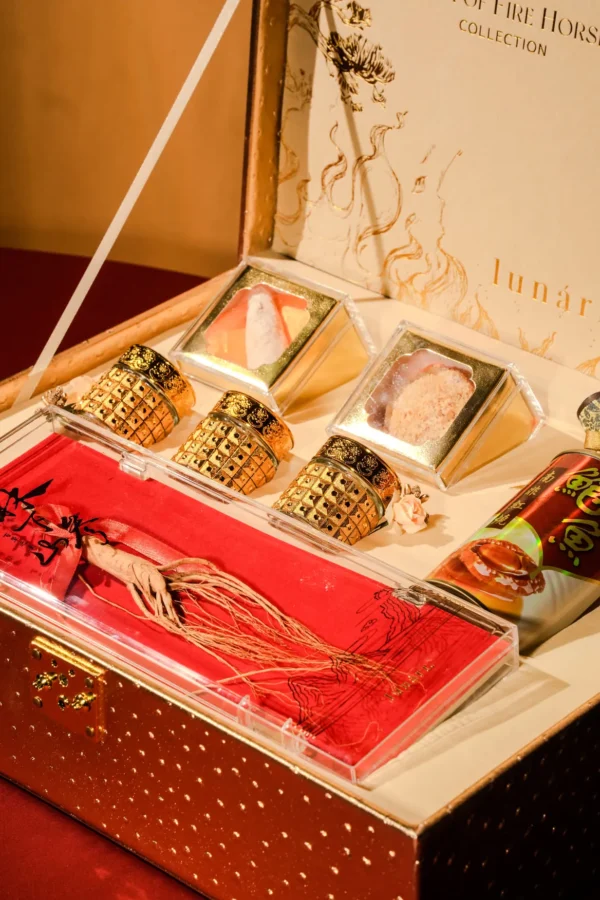 Scuderia Signature Collection: Signature