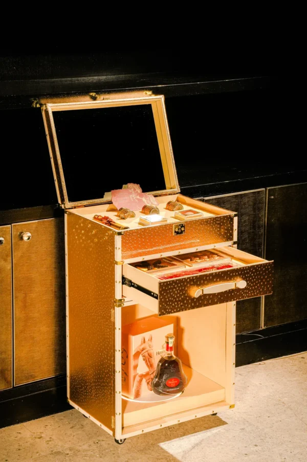 Stradale Trunk Collection: Stradale Hennessy XO (Horse Year Limited Edition)